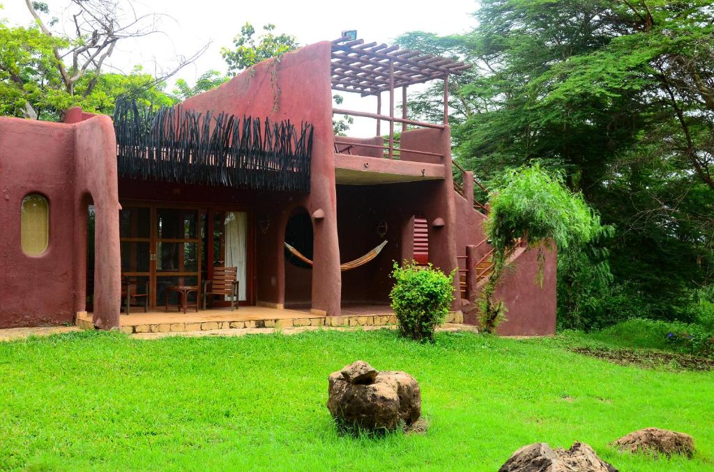 Serena Amboseli Safari Lodge
